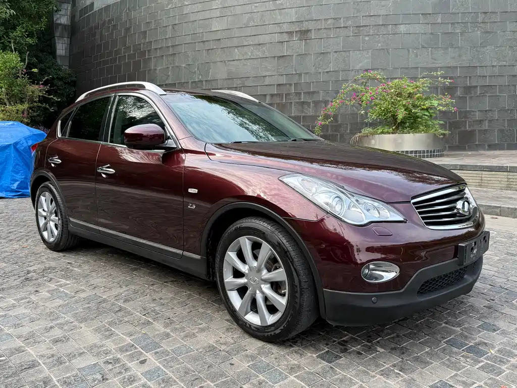 Infiniti QX50 (Import) — миниатюра 3
