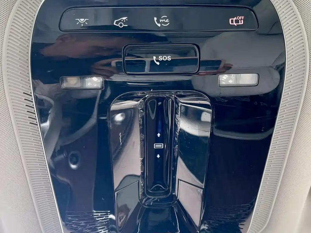 Mercedes-Benz EQE SUV — миниатюра 19