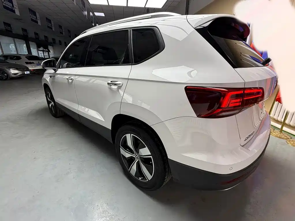 Volkswagen Tharu — миниатюра 6