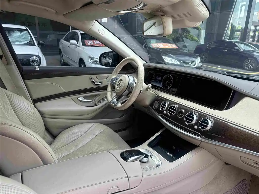 Mercedes-Benz S-Class — миниатюра 10