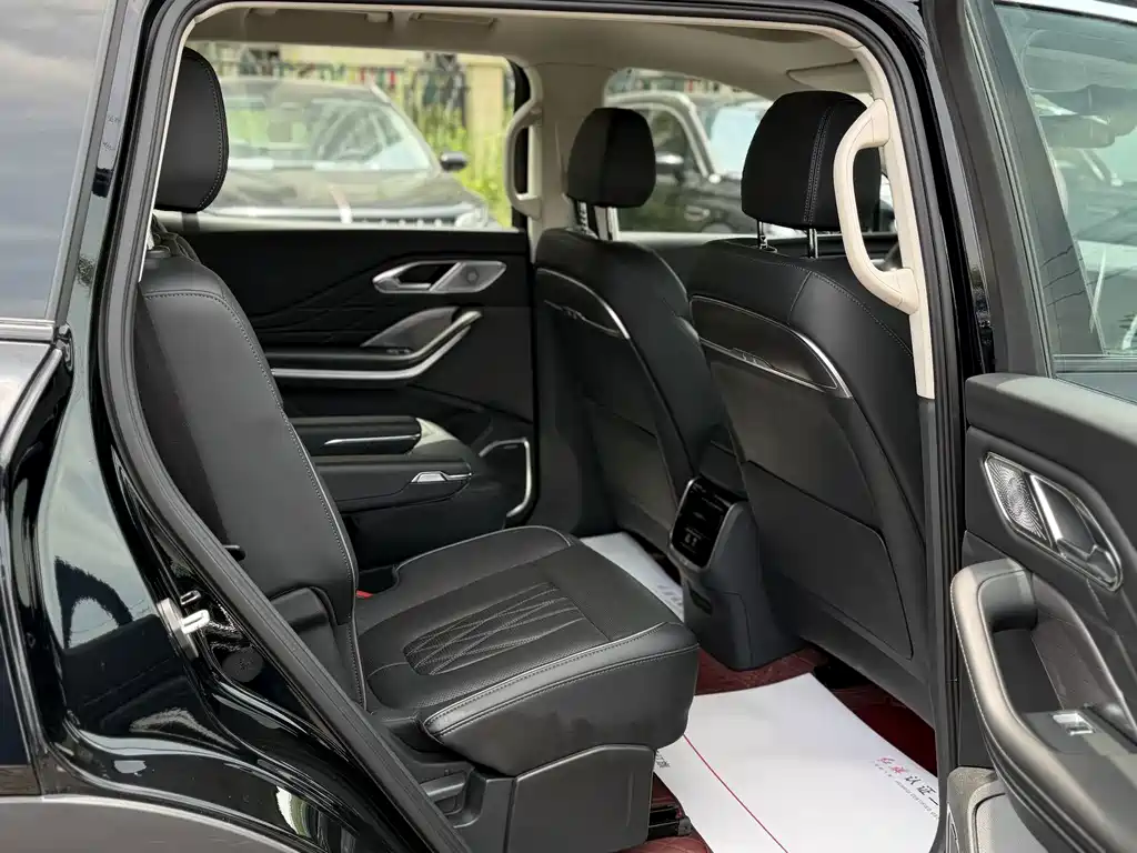 Hongqi Hongqi HS7 PHEV — миниатюра 16