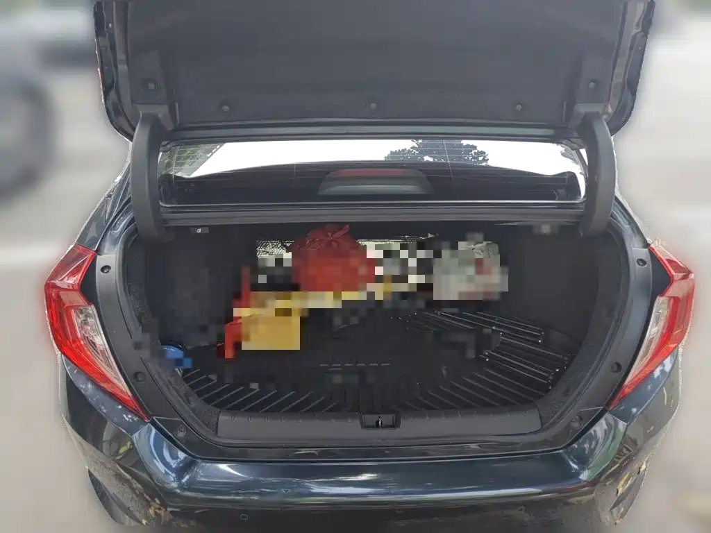 Honda Civic — миниатюра 10
