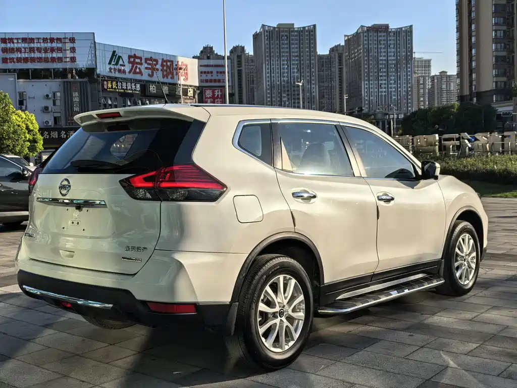 Nissan X-Trail — миниатюра 6