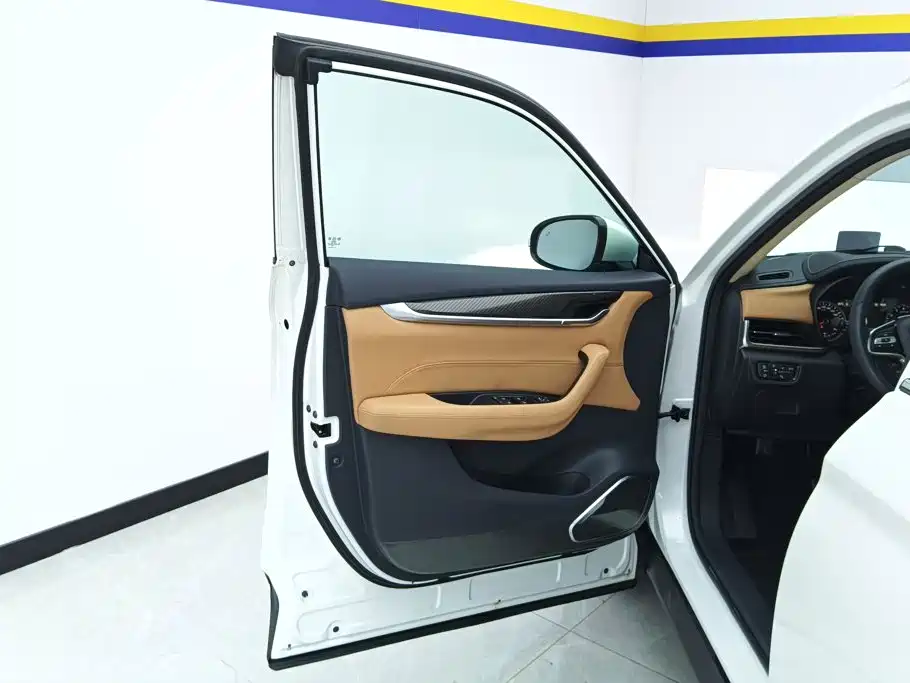 Zhonghua V7 — миниатюра 7