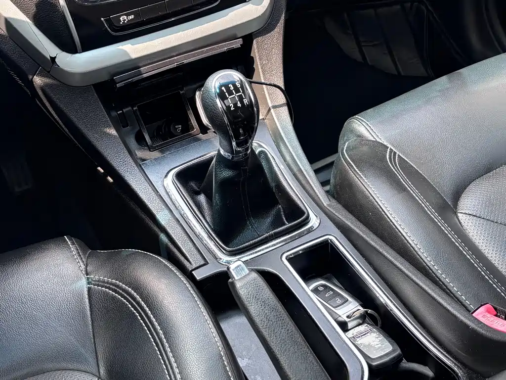Geely Emgrand — миниатюра 15