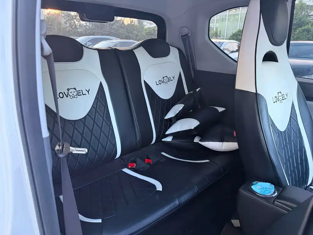 Wuling MINIEV — миниатюра 14