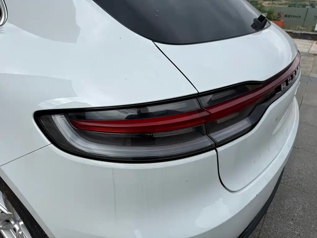 Porsche Macan — миниатюра 38