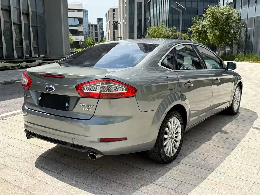 Ford Mondeo Zhisheng — миниатюра 4