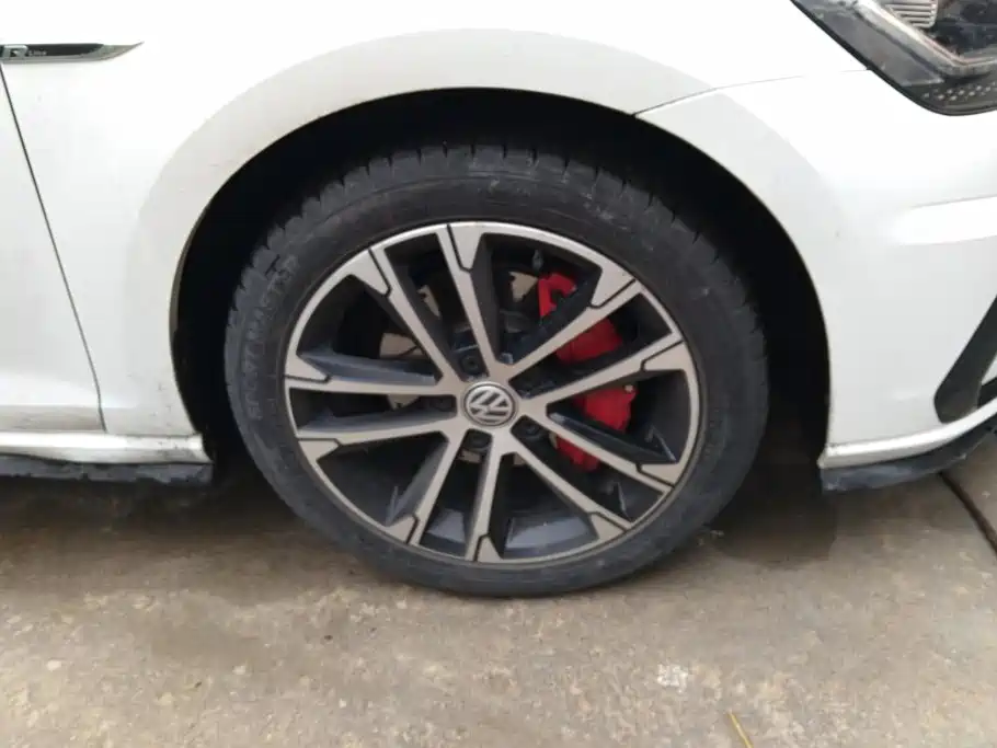 Volkswagen Golf — миниатюра 6