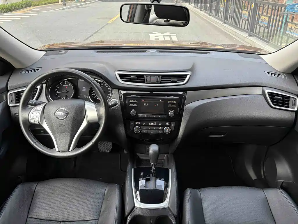 Nissan X-Trail — миниатюра 12