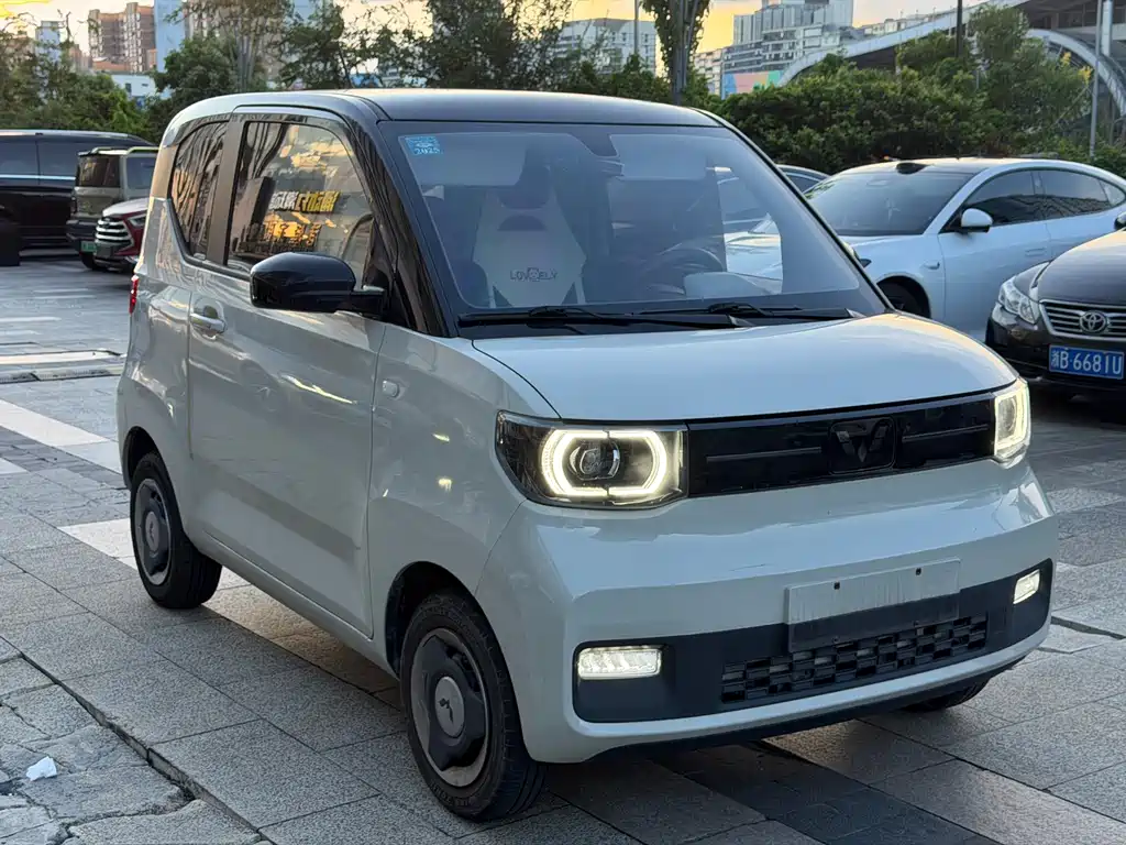 Wuling MINIEV — миниатюра 3
