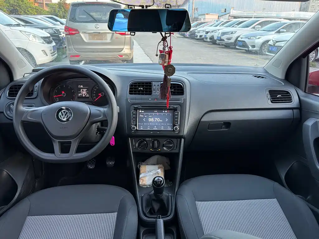 Volkswagen Polo — миниатюра 9