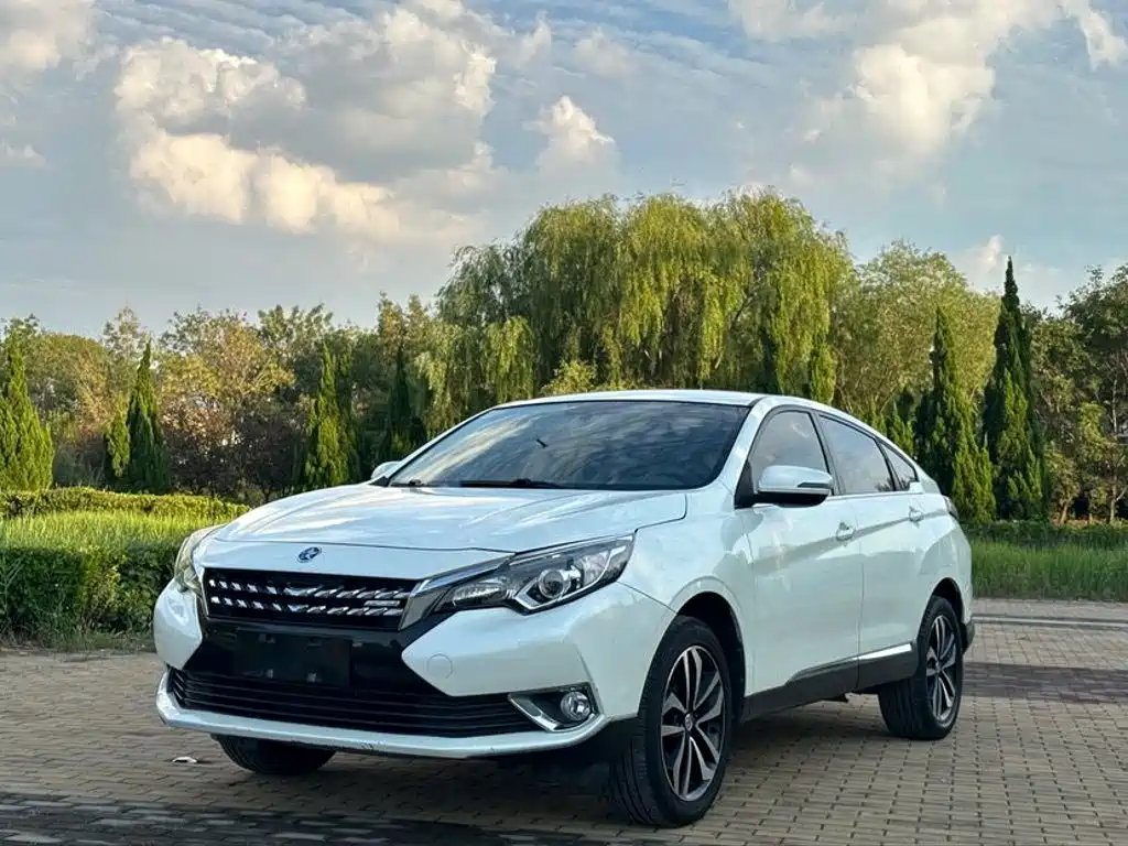 Venucia T90