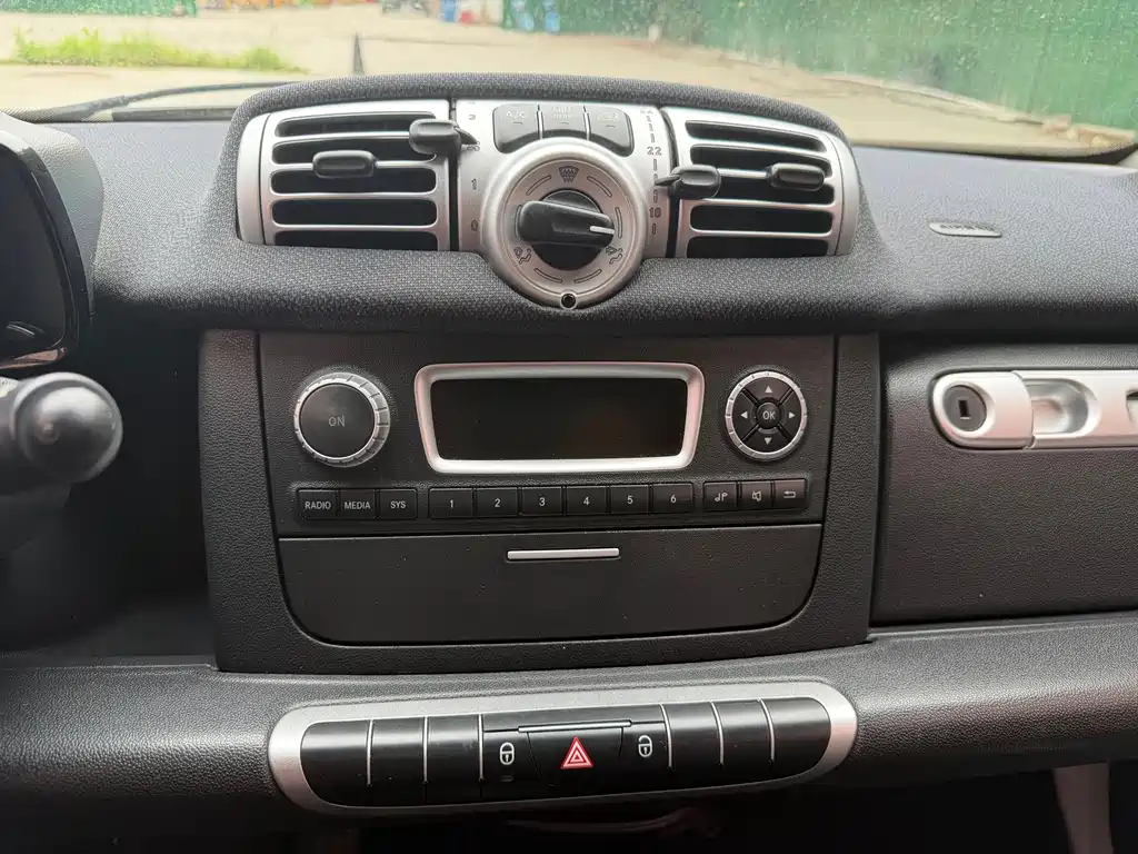smart Smart Fortwo — миниатюра 11