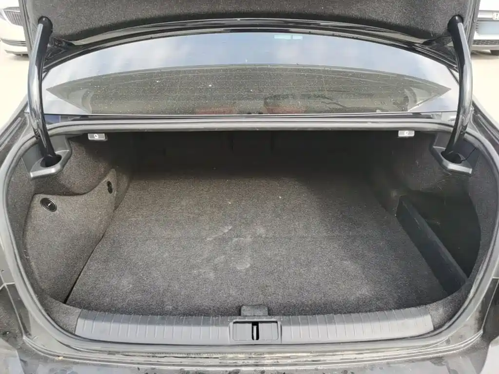 Volkswagen Magotan PHEV — миниатюра 19