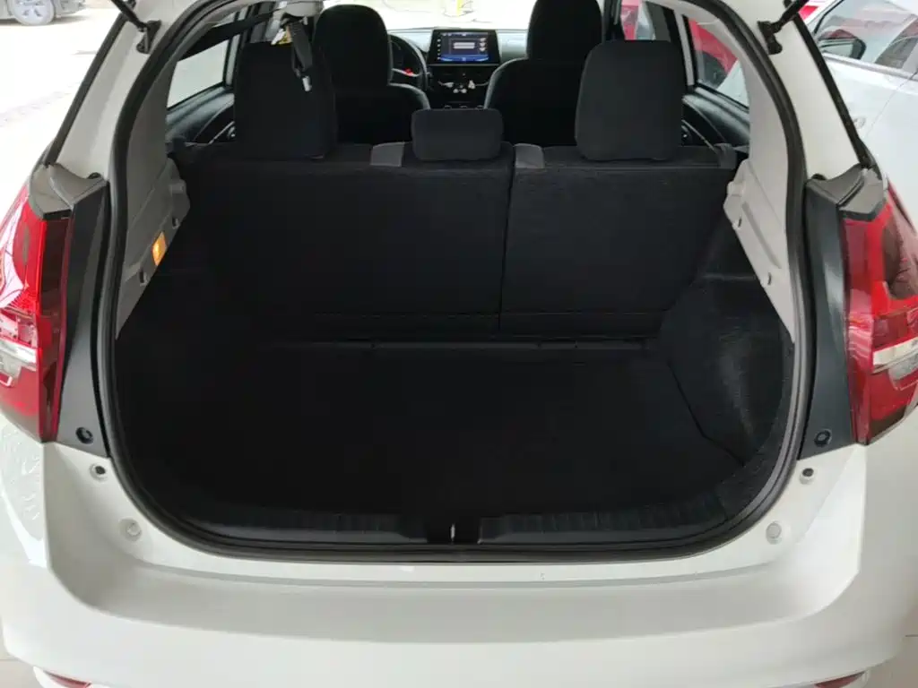 Toyota Vios FS — миниатюра 19
