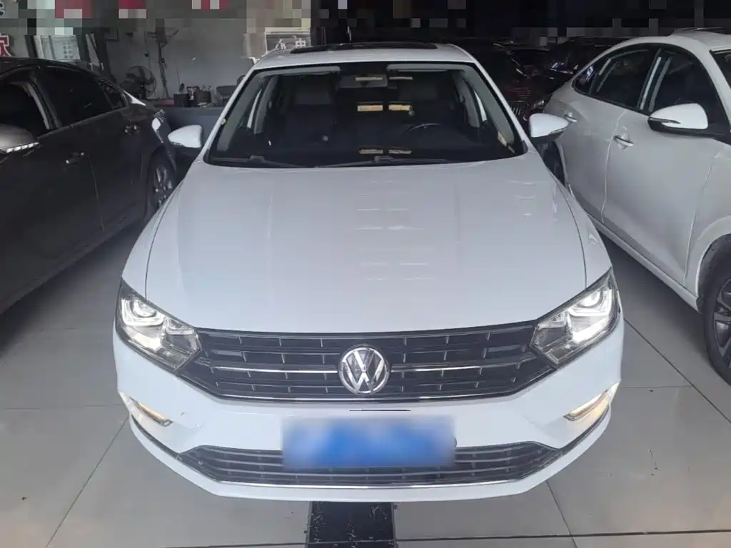 Volkswagen Bora — миниатюра 3