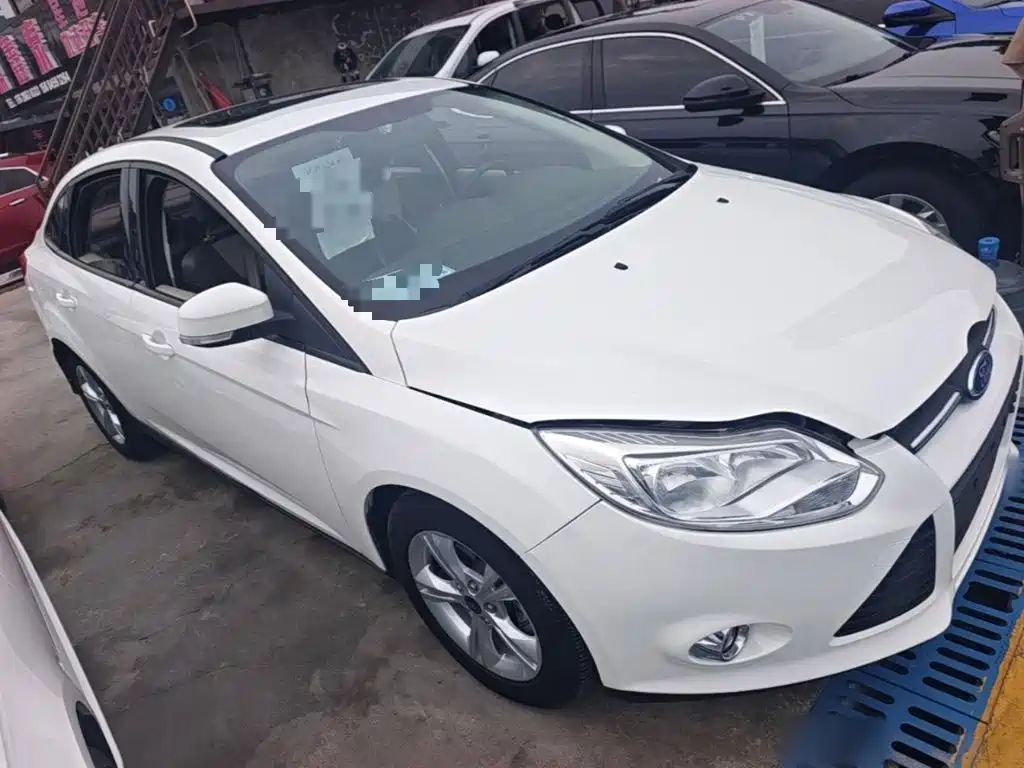Ford Focus — миниатюра 4