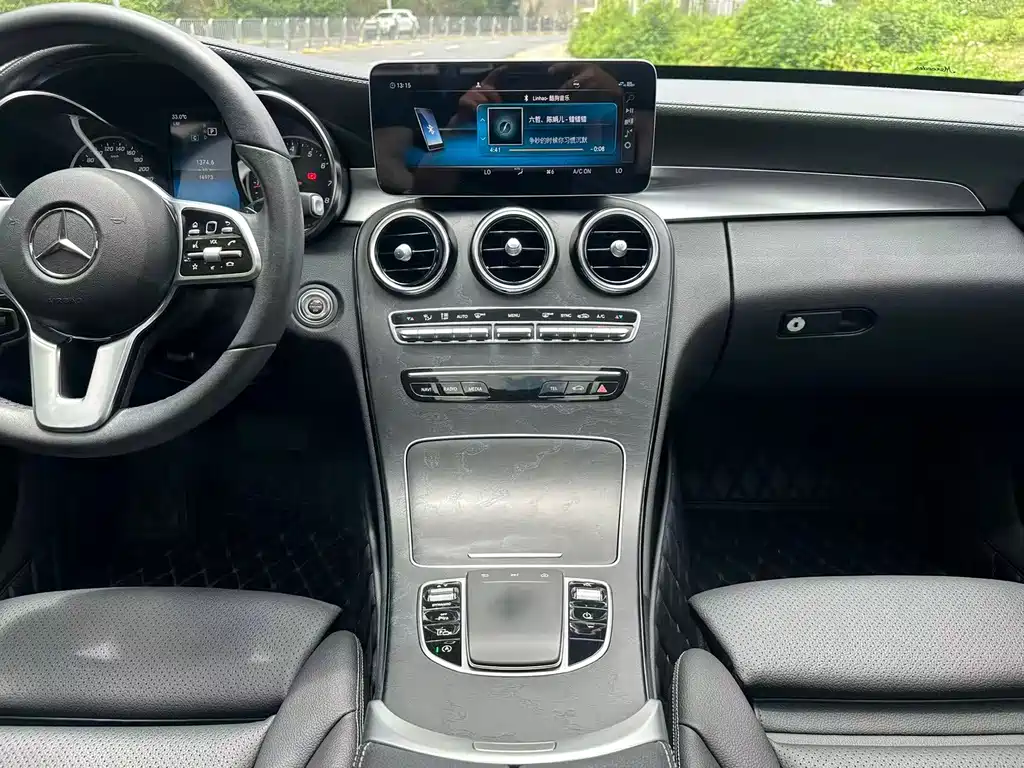 Mercedes-Benz C-Class — миниатюра 7