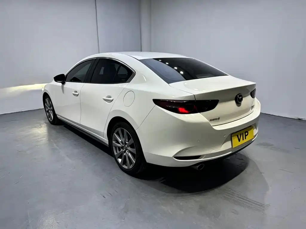 Mazda 3 Axela — миниатюра 4