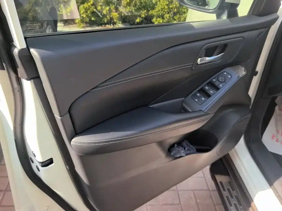 Nissan Qashqai — миниатюра 7