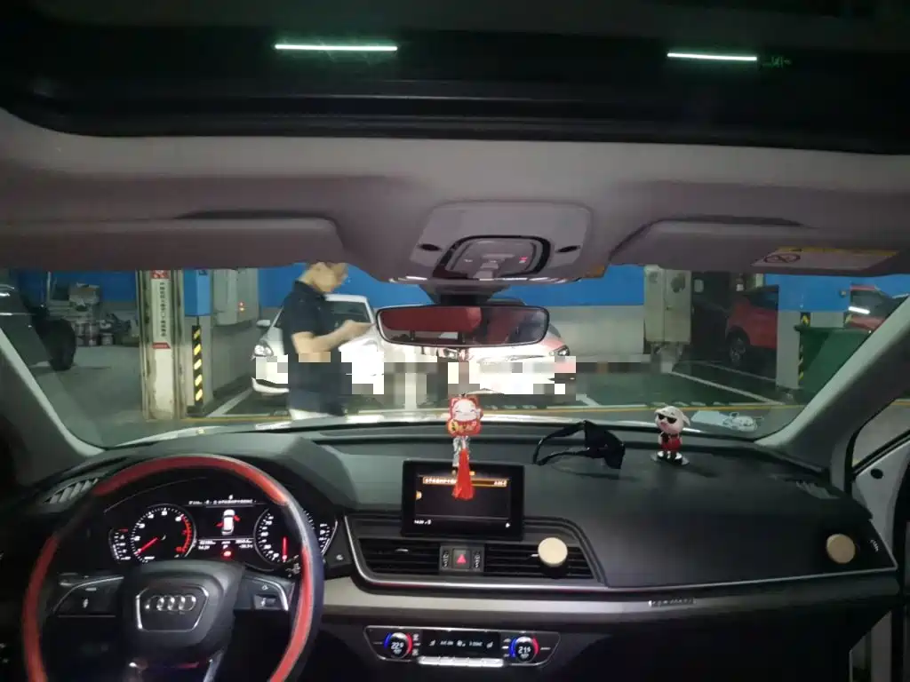 Audi Q5L — миниатюра 9
