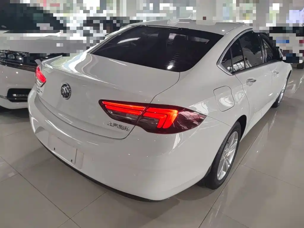Buick Regal — миниатюра 5
