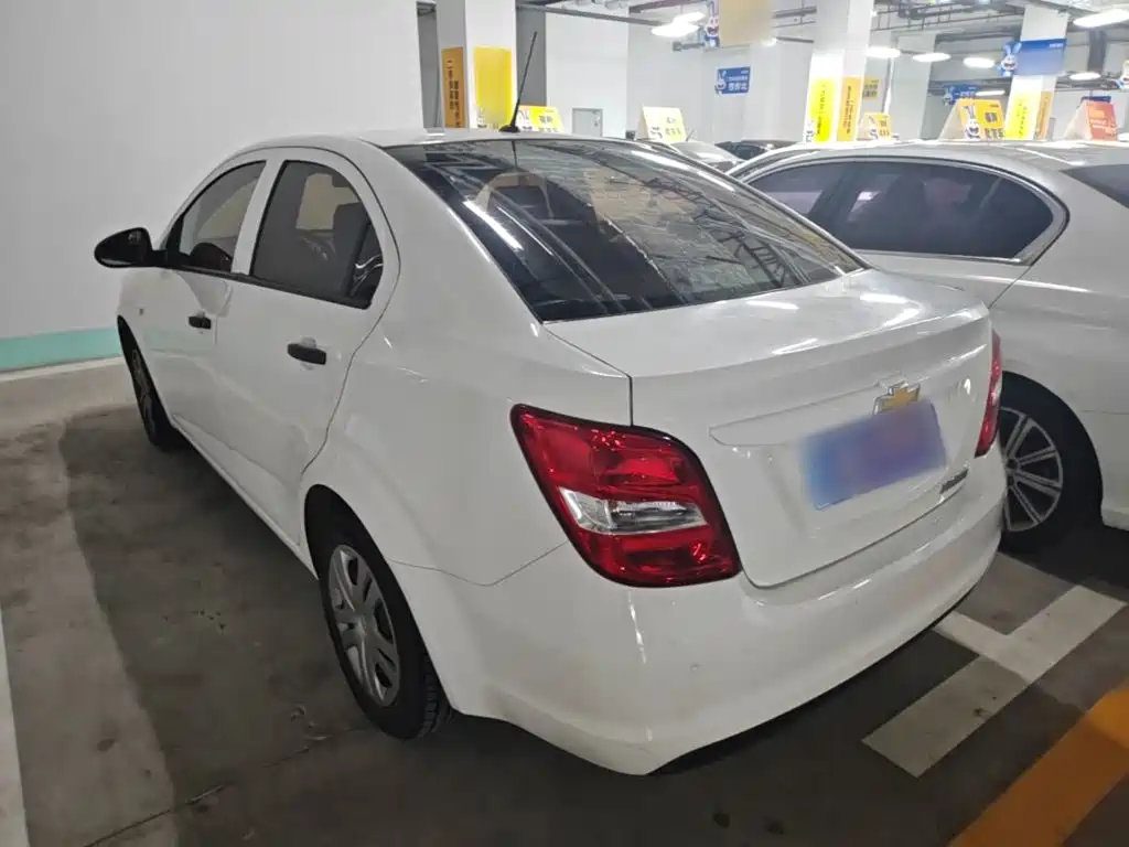 Chevrolet Aveo — миниатюра 5