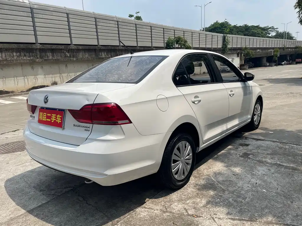 Volkswagen Santana — миниатюра 7