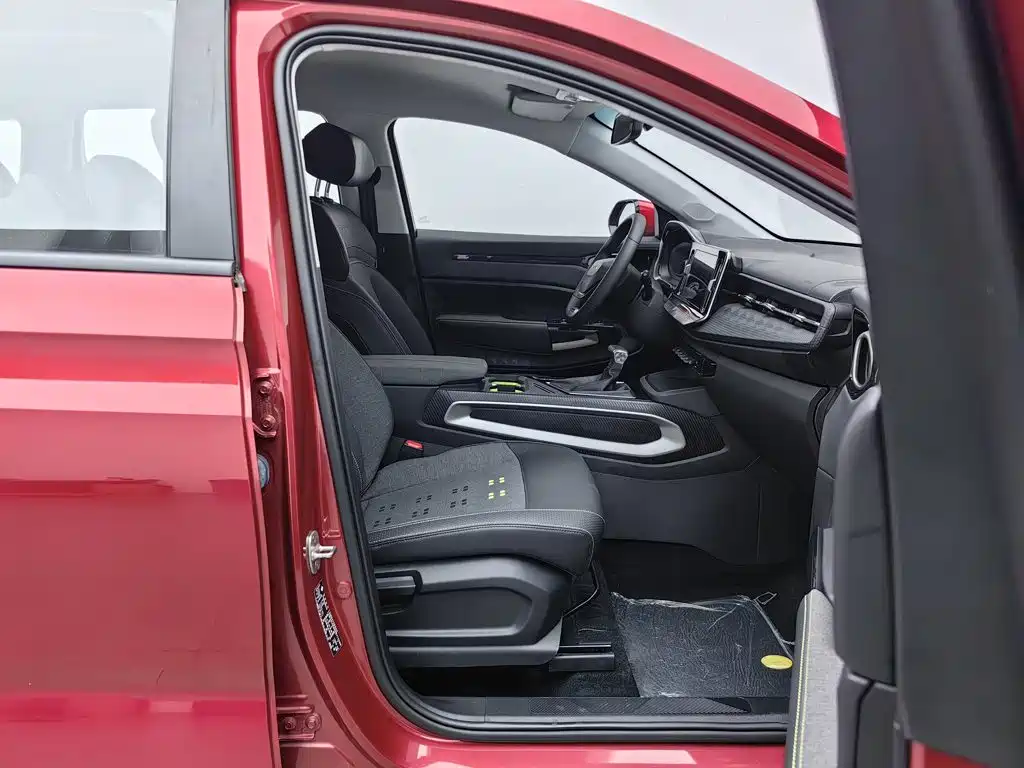 Baojun RM-5 — миниатюра 23