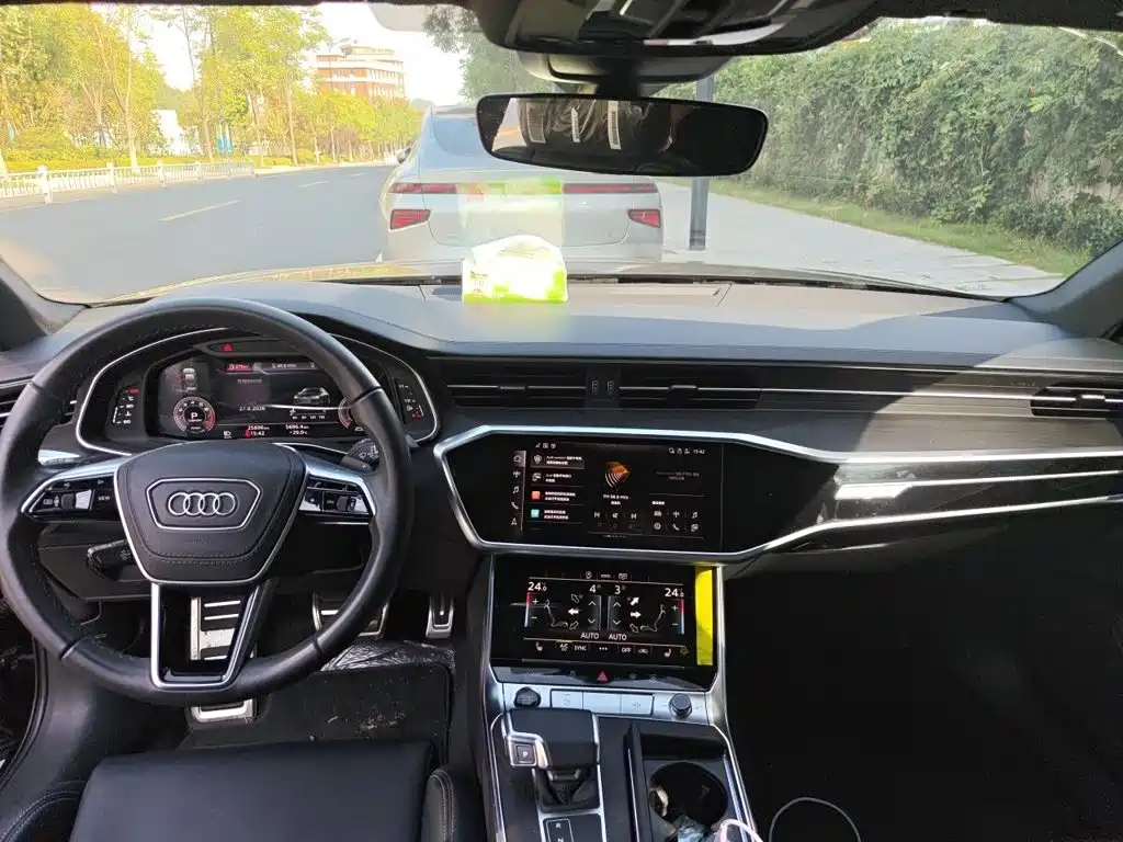 Audi A6L — миниатюра 5