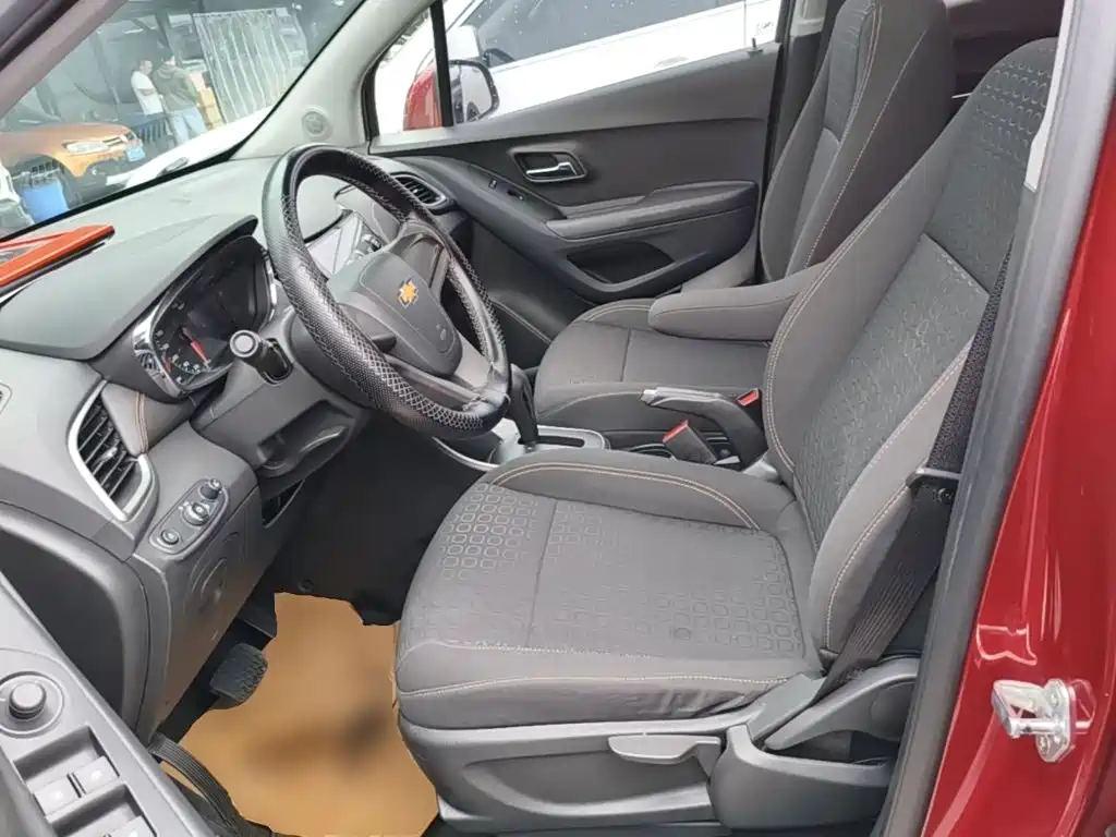 Chevrolet Trax — миниатюра 15