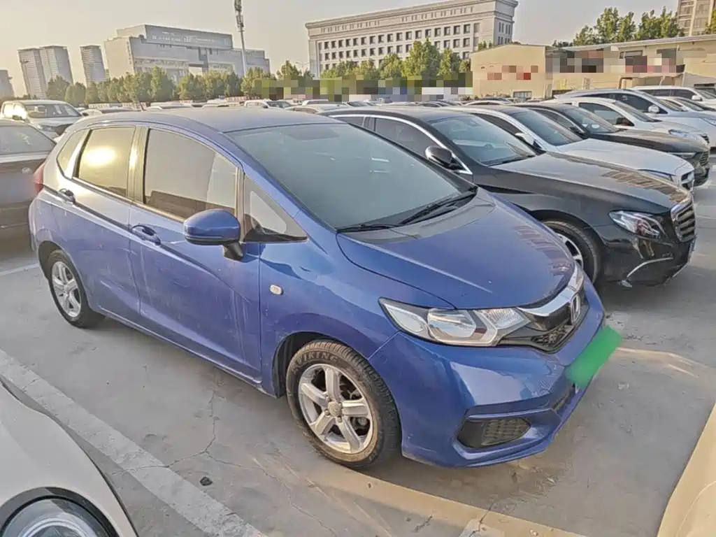 Honda Fit — миниатюра 4