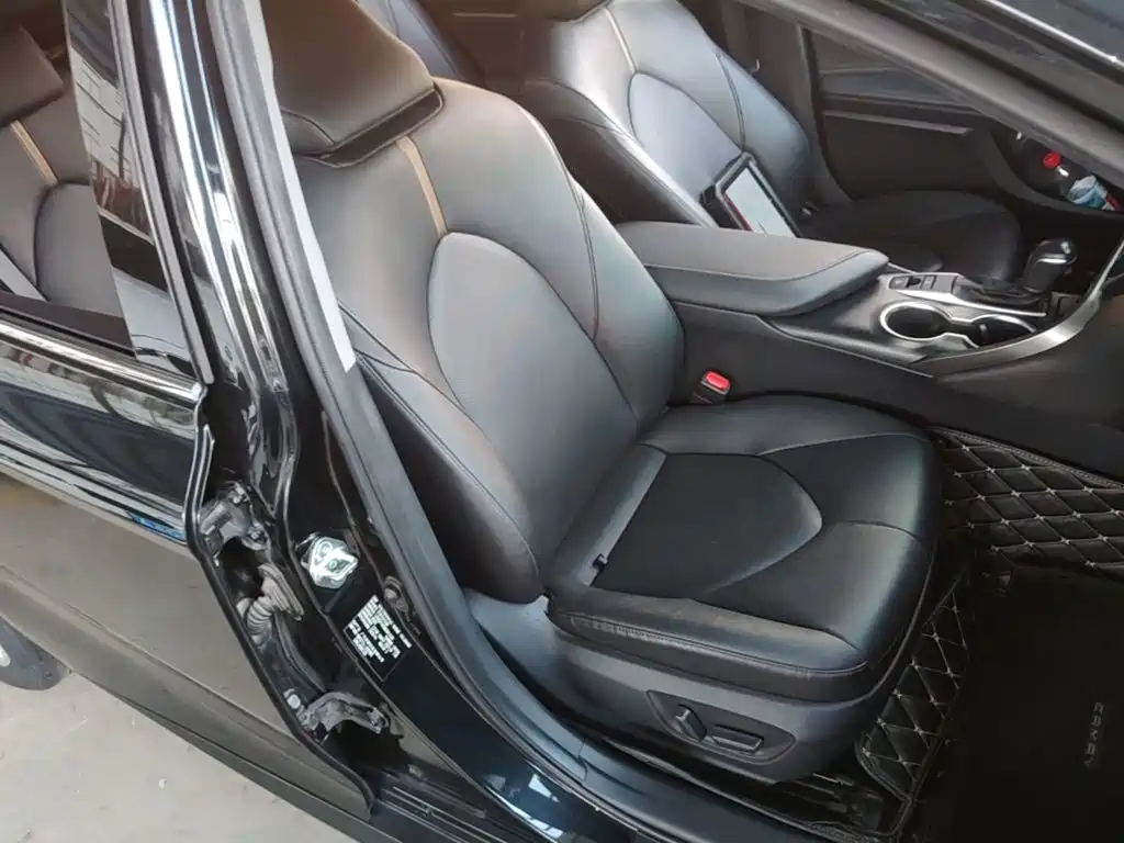 Toyota Camry — миниатюра 25