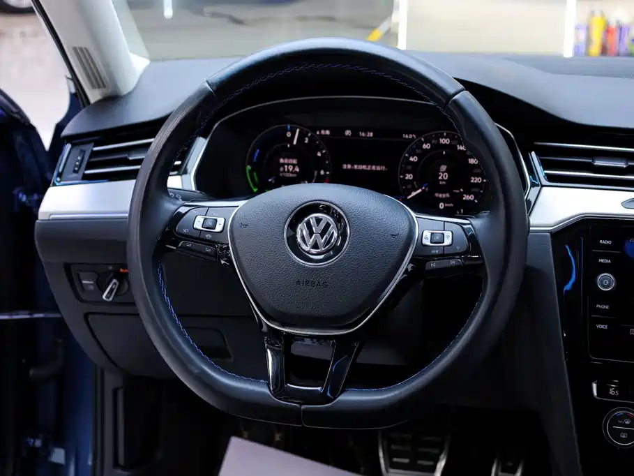 Volkswagen Viloran New Energy — миниатюра 24