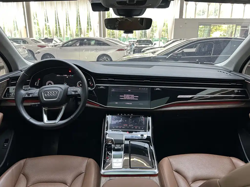 Audi Q7 — миниатюра 16