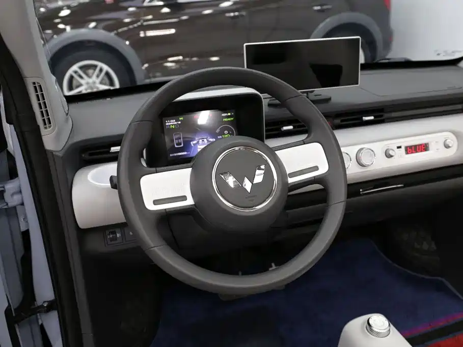 Wuling MINIEV — миниатюра 13