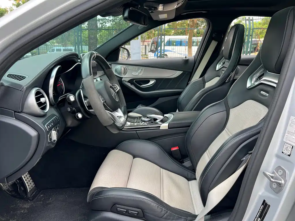 Mercedes-Benz C-Class AMG — миниатюра 10