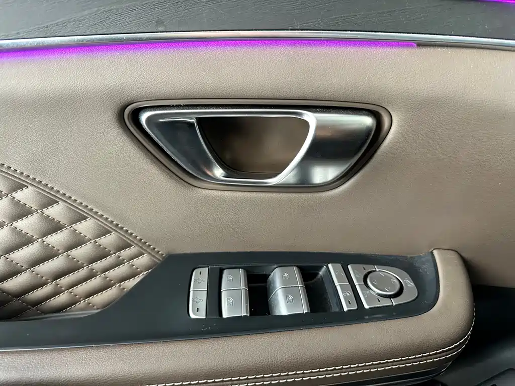 BYD Han — миниатюра 11