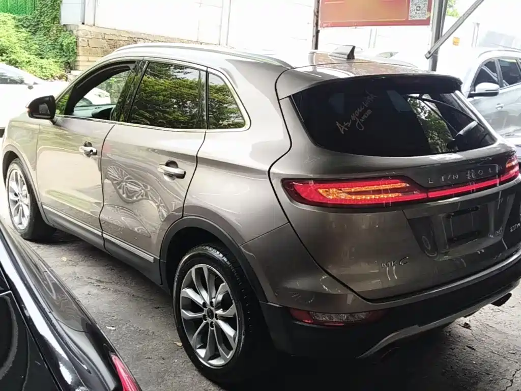 Lincoln MKC — миниатюра 5