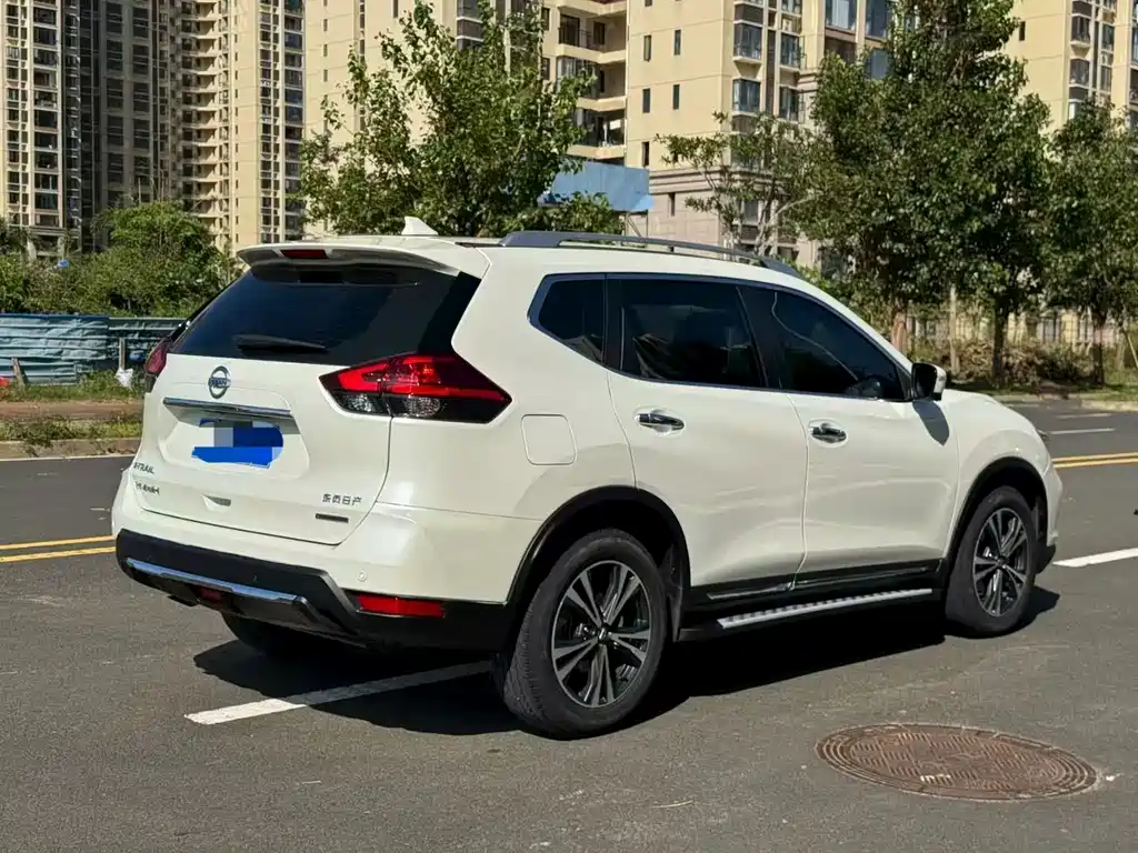 NISSAN QIJUN