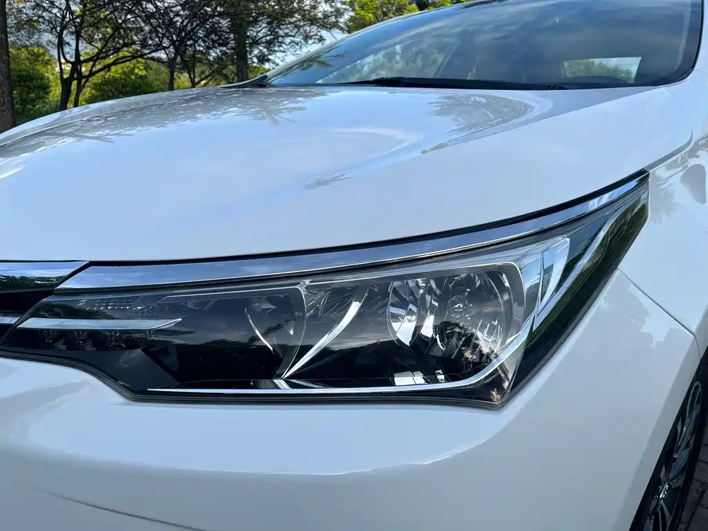 Toyota Corolla — миниатюра 15
