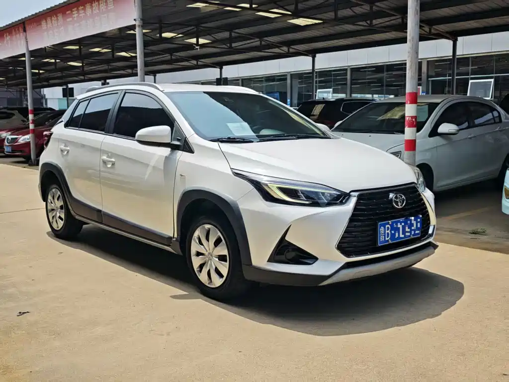 Toyota Yaris L — миниатюра 3