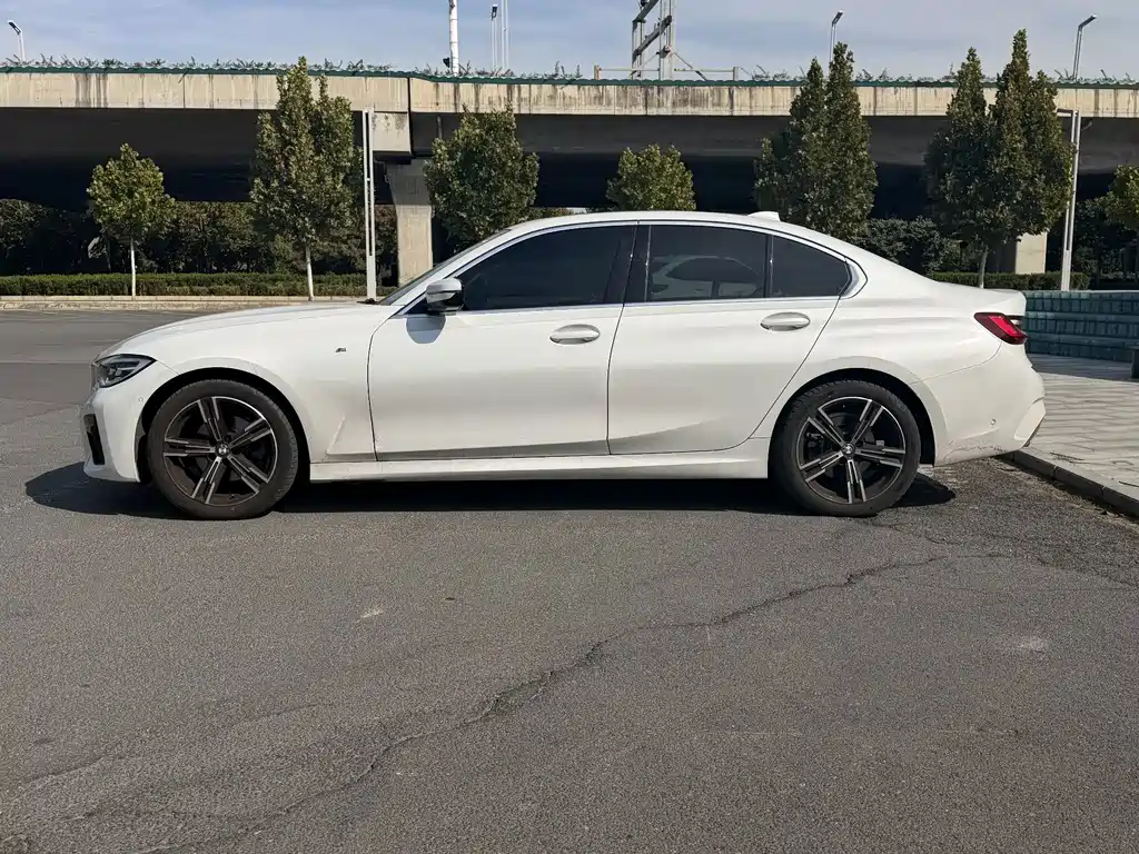BMW 3 Series — миниатюра 4