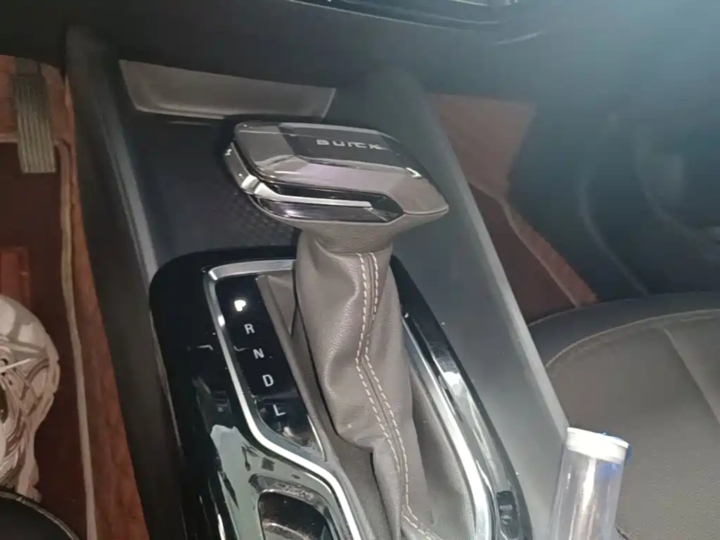 Buick Verano — миниатюра 14