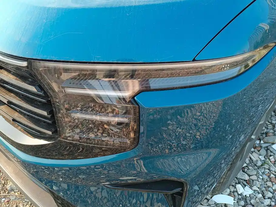 Ford Edge — миниатюра 5