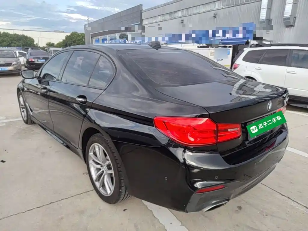 BMW 5 Series — миниатюра 5