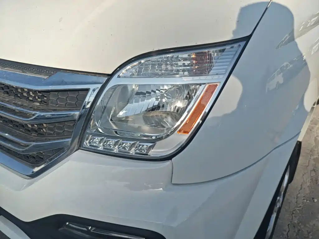 Maxus V80 — миниатюра 24