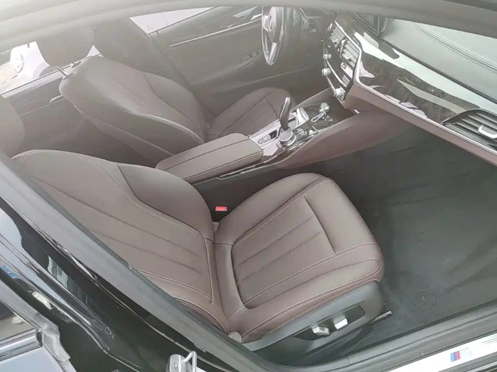 BMW 5 Series — миниатюра 25