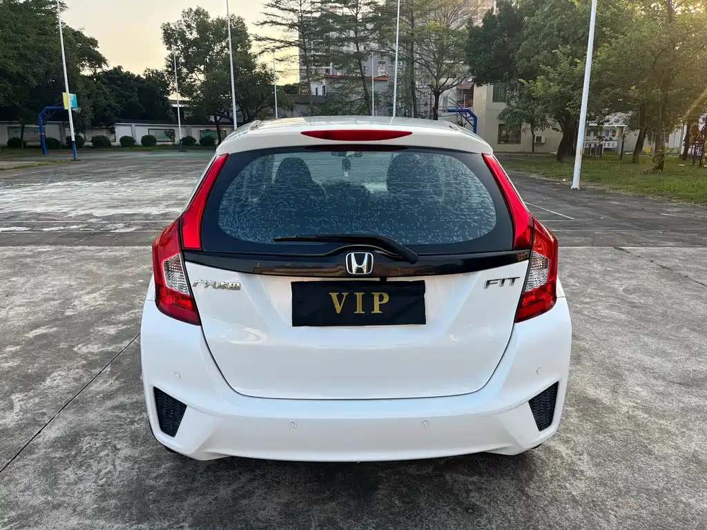 Honda Fit — миниатюра 4